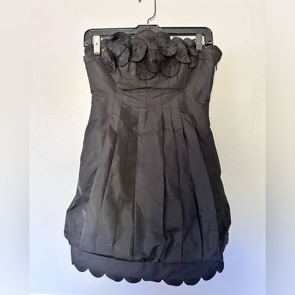 BCBG bubble dress black with pockets size 2 - Picture 4 of 6